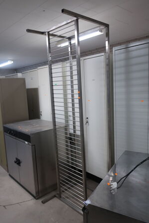 Stel til bord m.v. i rustfri stål ca. 210 cm bred