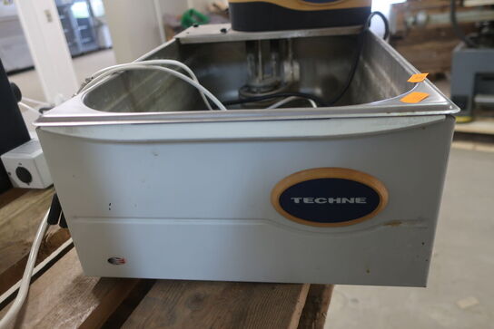 Cirkulerende vandbad TECHNE FTE10DE m. varme