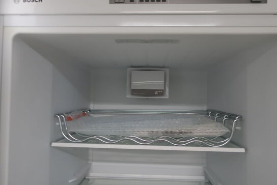 Køleskab BOSCH KSV36VW40/03