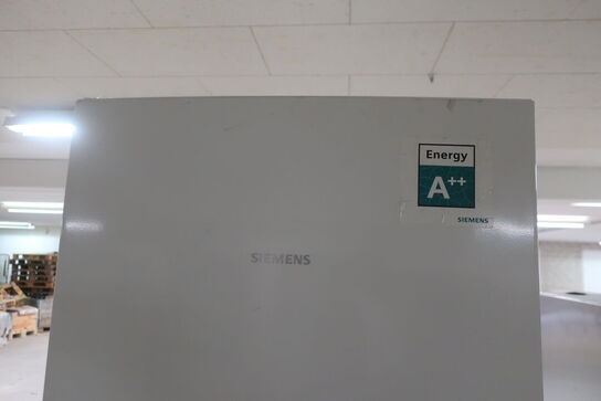 Køle/fryseskab SIEMENS KG39VVW30