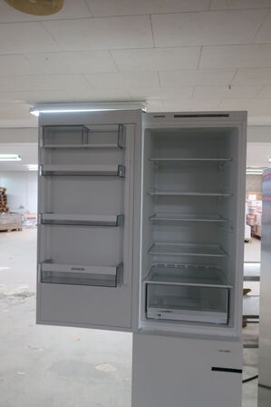 Køle/fryseskab SIEMENS KG39VVW30