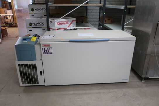 Laboratoriefryser med styring