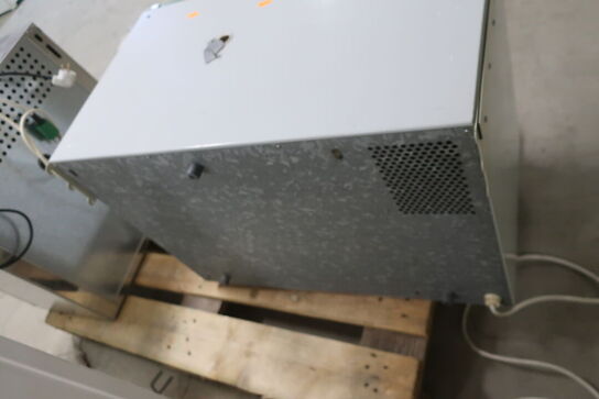 Varmeskab/ovn HERAEUS H420