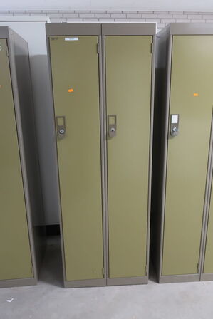 4 stk. omklædningsskabe