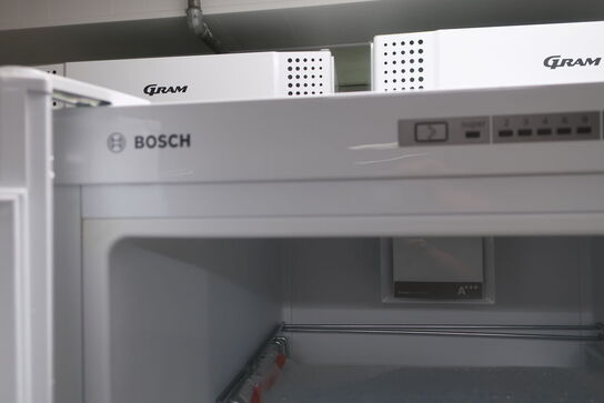 Køleskab BOSCH KSV36VW40/03