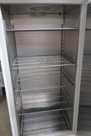 Industrikøleskab GRAM TWIN K 660 LSG 5N