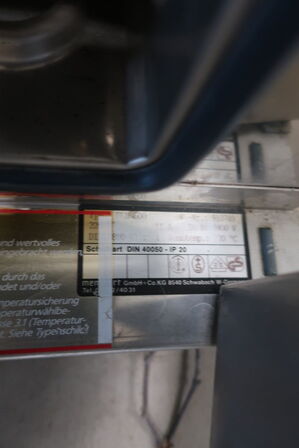 Sterilationsovn STRUERS MEMMERT UNE 600