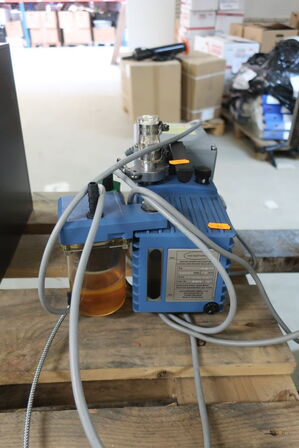 Vakuumpumpe m. væske VACUUBRAND PZ 2