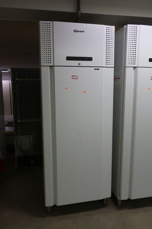 Industrikøleskab GRAM TWIN K 660 LSG 5N