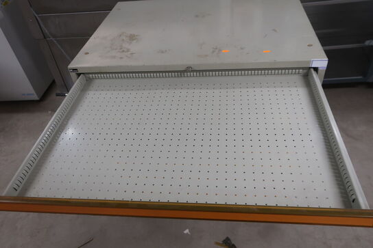 Værktøjsskab KIND 100x102x73cm