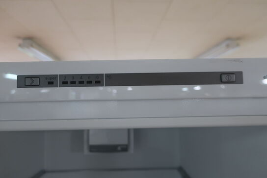 Køleskab BOSCH KSV36VW40/04