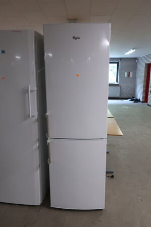 Køle/fryseskab WHIRLPOOL WBE3325