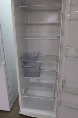 Køleskab ZANUSSI ZRA40100WA