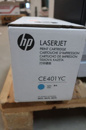 Farvelaserprinter HP LaserJet 500 M551 inkl. ekstra toner