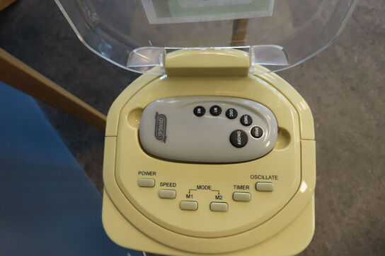 Diverse afskærmninger, bord mv. 