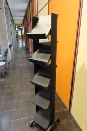 3 stk. Udstillingsstativer