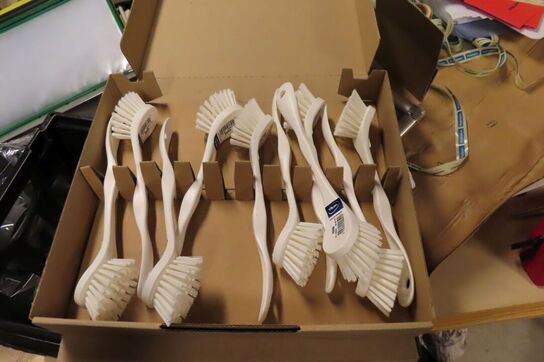 Diverse kaffefilter, børster mv. 