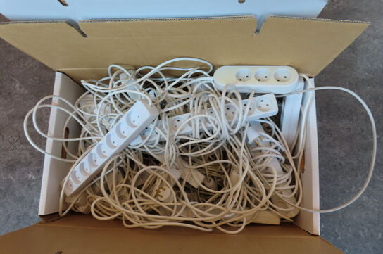 2 kasser ledninger & 1 kasse klikrammer