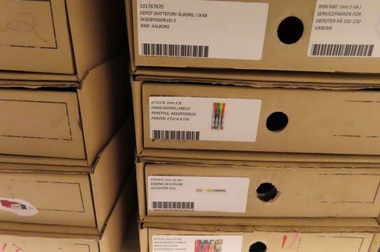 Indhold på 3 hylder