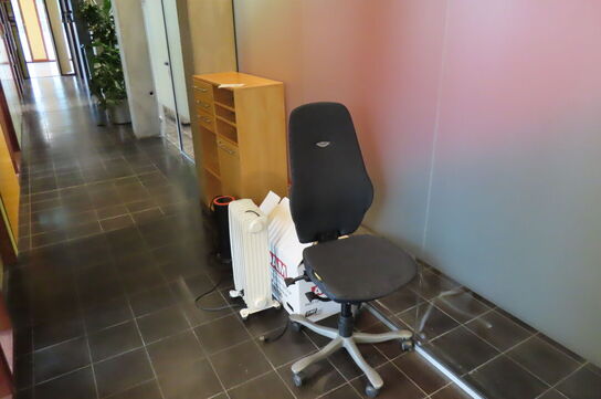 Reol, stol + diverse 