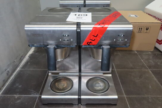 2 stk. Kaffemaskiner + 2 kasser med indhold