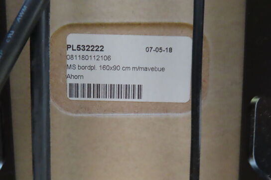 2 stk. Hæve/-sænkeborde & kontorstol KINNARPS