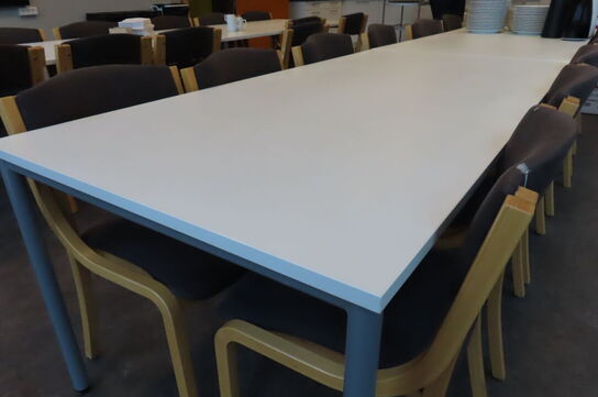 4 stk. Borde inkl. 24 stk. stole