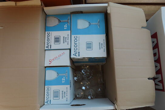 3 kasser med indhold