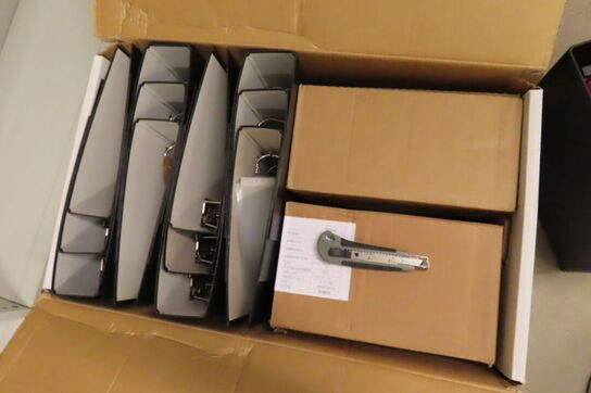 4 kasser med indhold