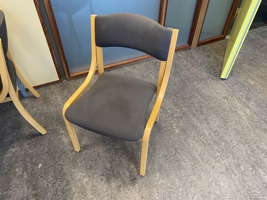 3 stk. hæve/sænkeborde & 1 bord med 4 stole. mv