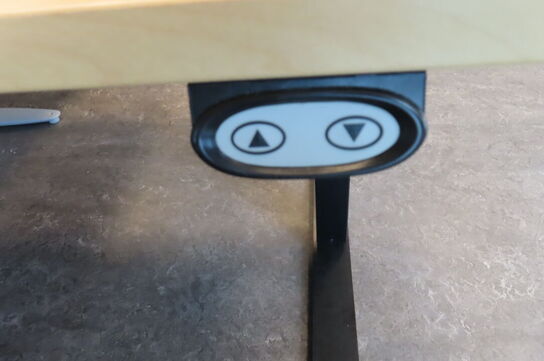 2 stk. Hæve/-sænkeborde