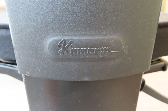 2 stk. Hæve/-sænkeborde & kontorstol KINNARPS