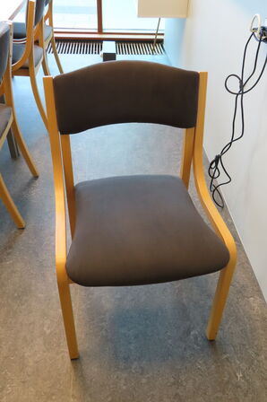 2 stk. Borde + 8 stk. stole