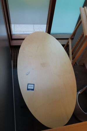 16 stk. Reoler + 3 stk. borde