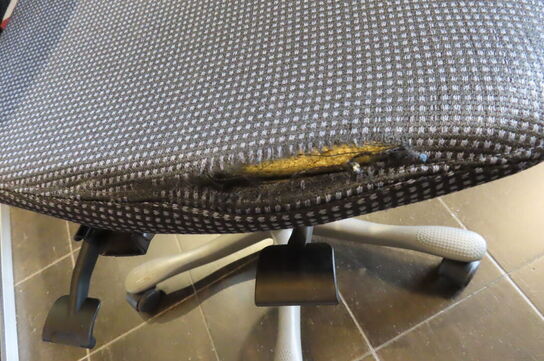 Reol, stol + diverse 