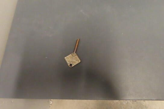 8 stk. Omklædningsskabe 