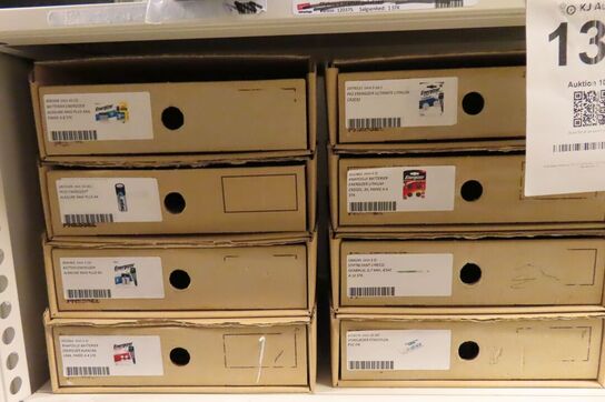 Indhold på 3 hylder