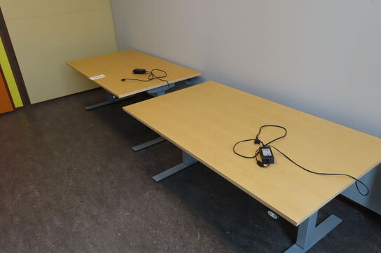 2 stk. Hæve/-sænkeborde 