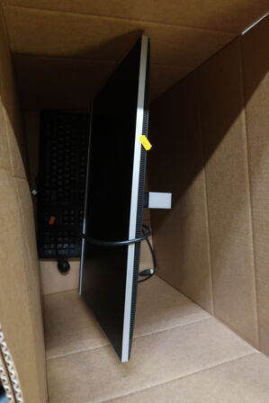 2 stk. computerskærme DELL U2415, HP E243i m.m.
