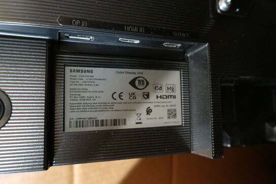 2 stk. computerskærme SAMSUNG F24T370FWR m.m.