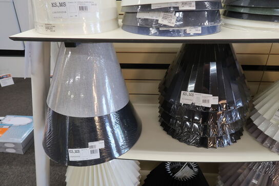 61 stk. ass. Lampeskærme 