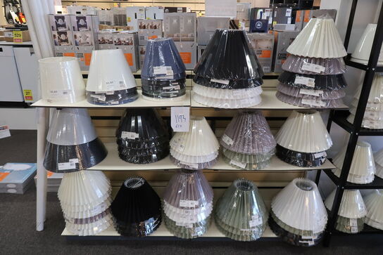 61 stk. ass. Lampeskærme 