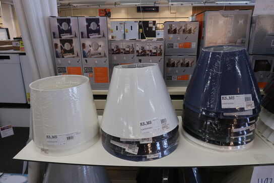 61 stk. ass. Lampeskærme 