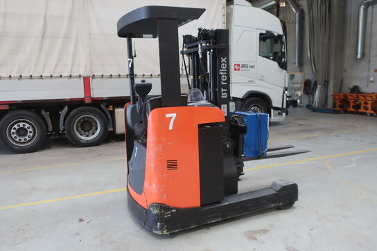 Reachtruck TOYOTA RRE 140B