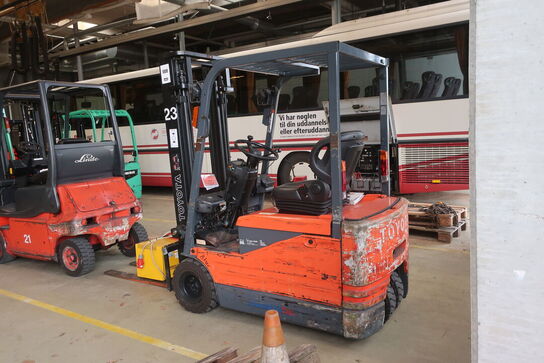 Gaffeltruck TOYOTA 5FBE15