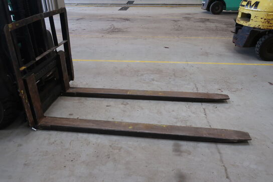 Gaffeltruck MITSUBISHI F6 25