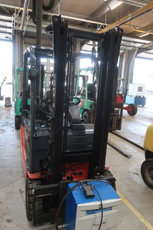 Gaffeltruck TOYOTA Traigo 48 / 16 8FBE16T