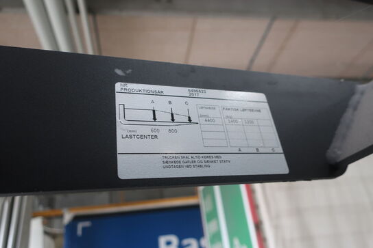 Reachtruck TOYOTA RRE 140B