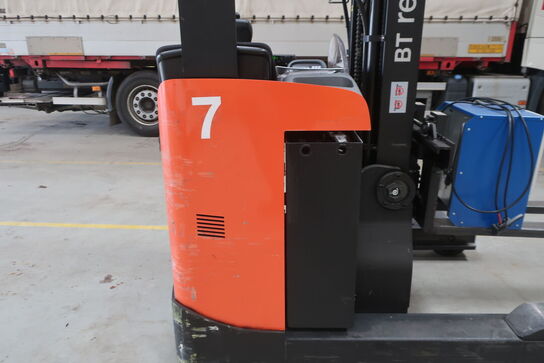 Reachtruck TOYOTA RRE 140B