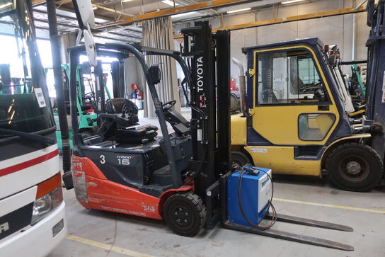 Gaffeltruck TOYOTA Traigo 48 / 16 8FBE16T